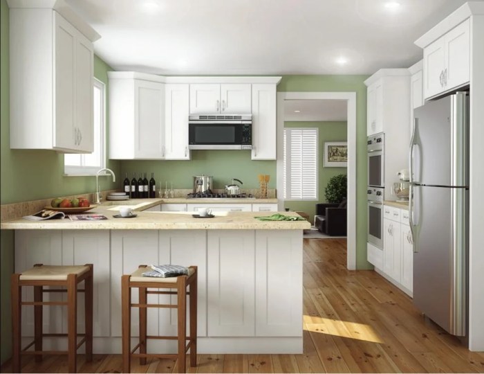 Organized American Classic kitchen layout
